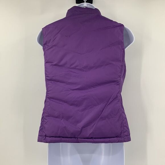 The North Face 550 Reversible Puffer Vest - Picture 9 of 9